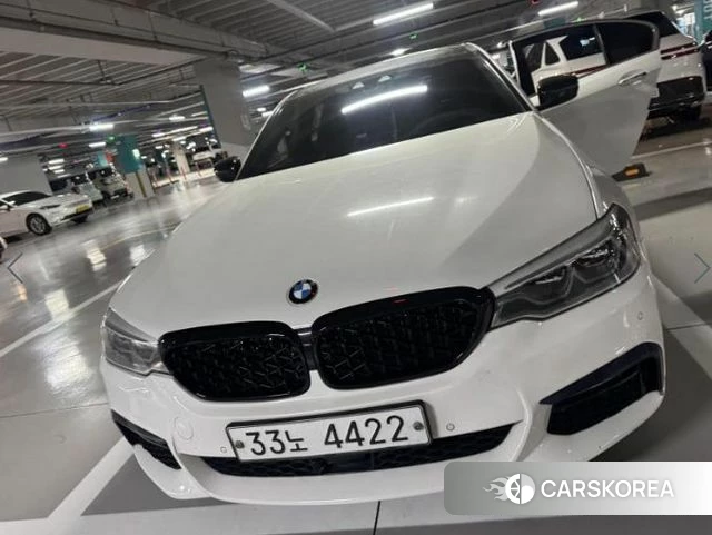 BMW 5 Series (G30) 2018 Белый из Кореи