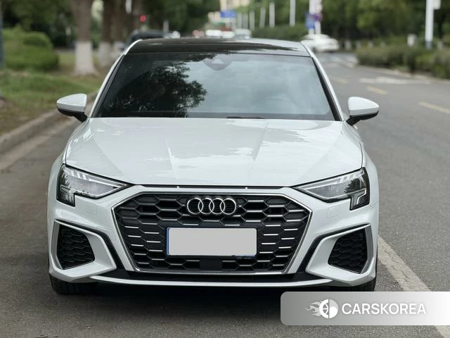 Audi A3 2022 Белый из Китая