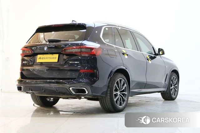 BMW X5 (imported) 2022 Черный из Китая