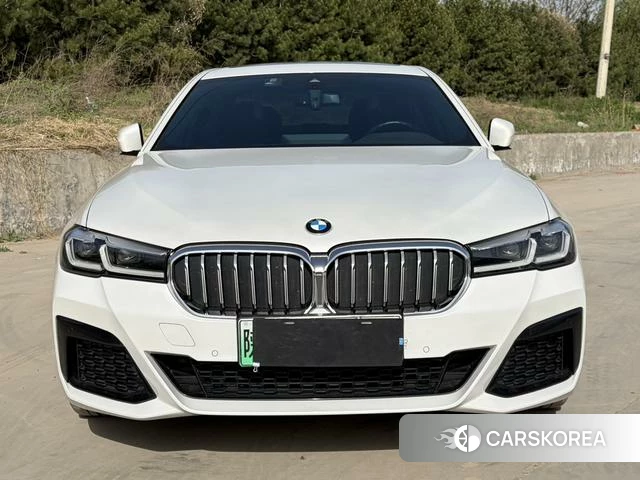 BMW 5 series PHEV 2021 Белый из Китая