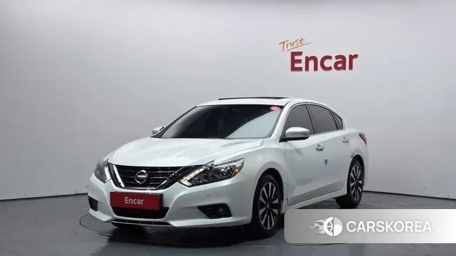 Nissan Altima 2018 Белый из Кореи