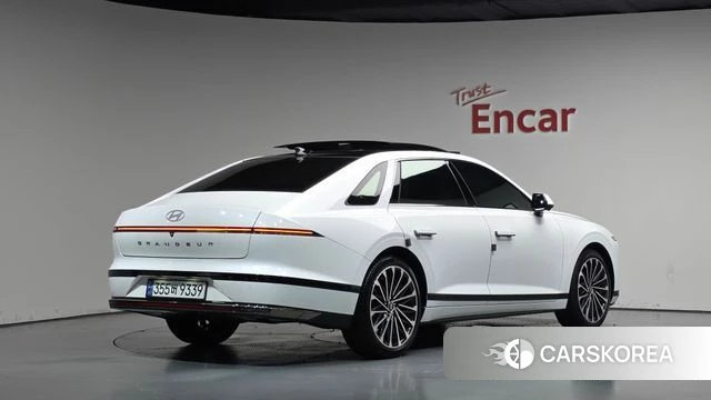 Hyundai Grandeur Hybrid (GN7) 2024 Белый из Кореи