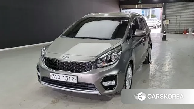 Kia The New Carens 2018 Серебристо-серый из Кореи