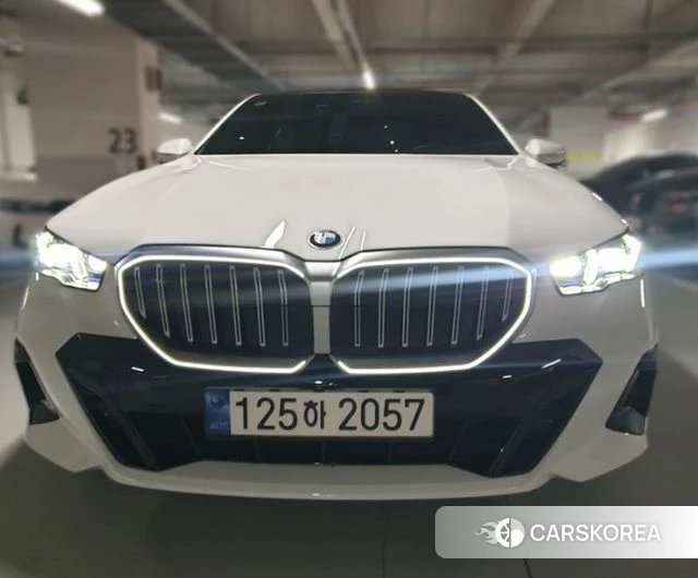BMW 5 Series (G60) 2024 Белый из Кореи