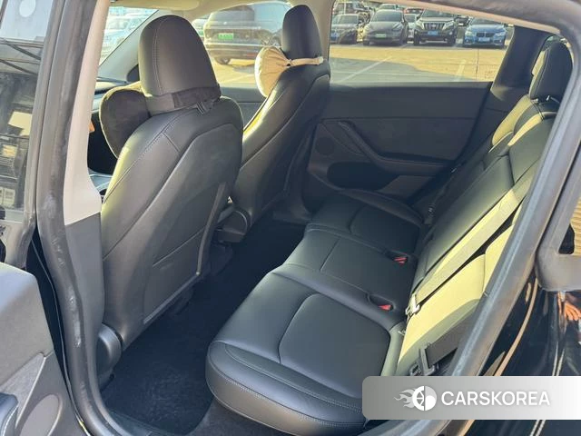 Tesla Model Y 2023 Темно-серый из Китая