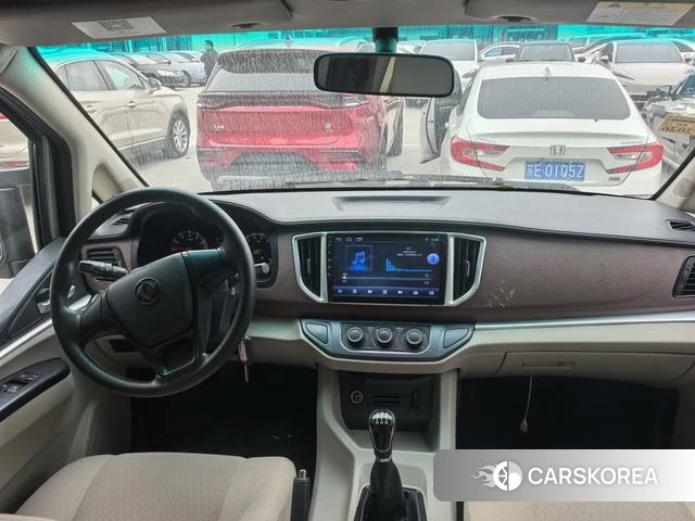 Dongfeng popular Lingzhi 2020 Шампань из Китая