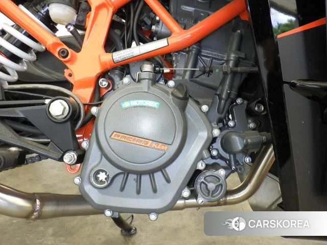 Engine photo