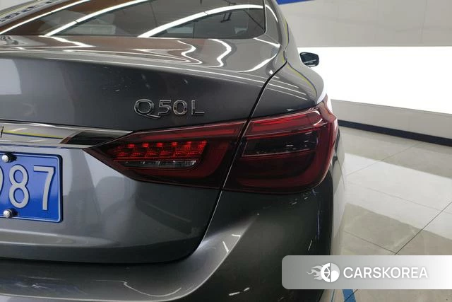 Infiniti Q50L 2024 Темно-серый из Китая