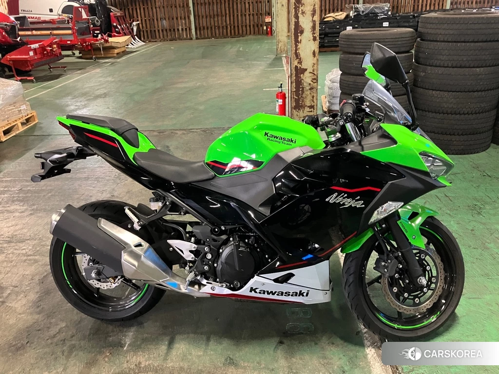 Проданный Kawasaki Ninja 400-2 2022 из Японии