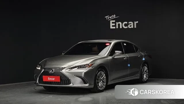 Lexus ES300h 7th generation 2020 Серебристо-серый из Кореи