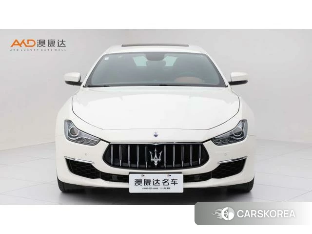 Maserati Ghibli 2023 Белый из Китая