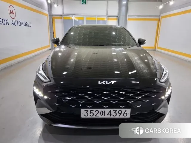 Kia K8 2023 Черный из Кореи