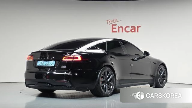 Tesla Model S 2023 Черный из Кореи
