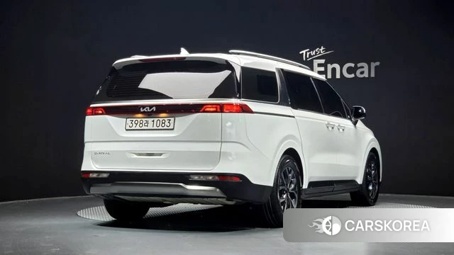 Kia Carnival 4th generation 2023 Белый из Кореи