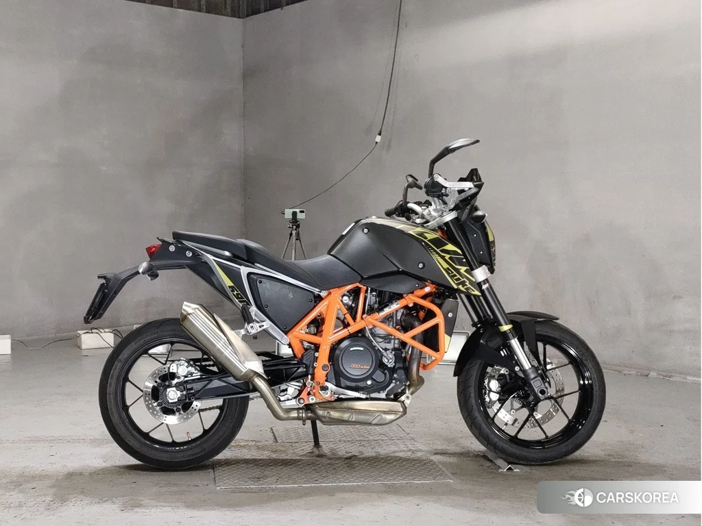 Проданный KTM 690 DUKE 2014 из Японии, фото 2