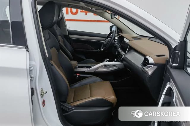 Geely Automobile Binyue 2019 Белый из Китая