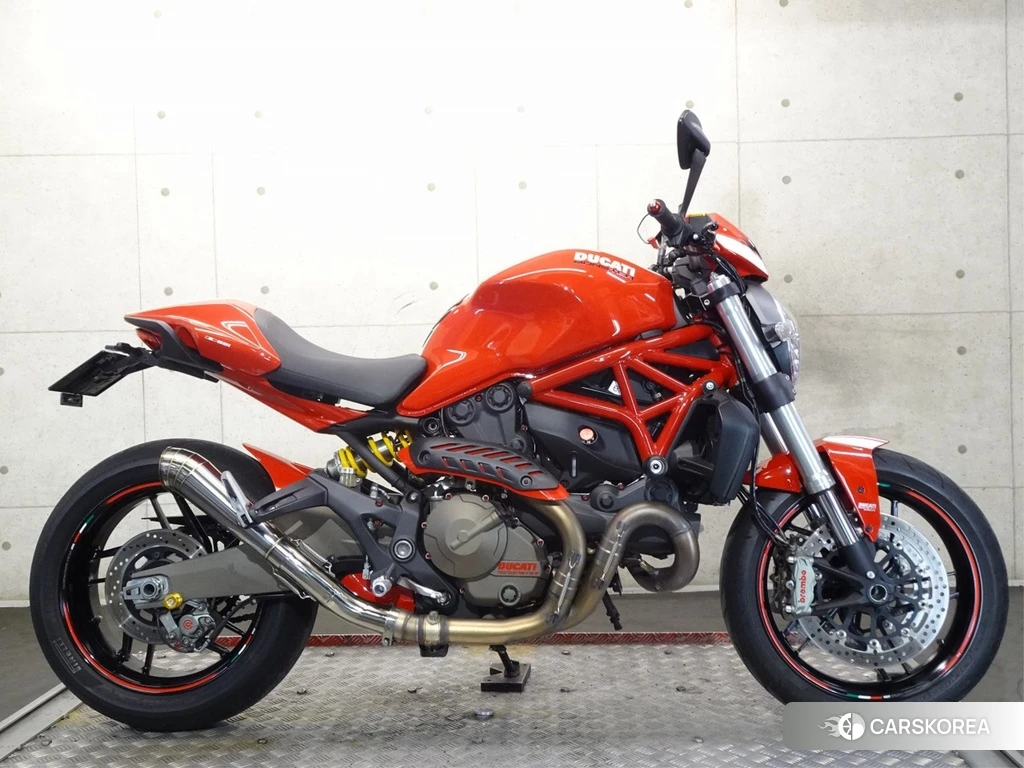 Проданный Ducati MONSTER 821 2015 из Японии, фото 2