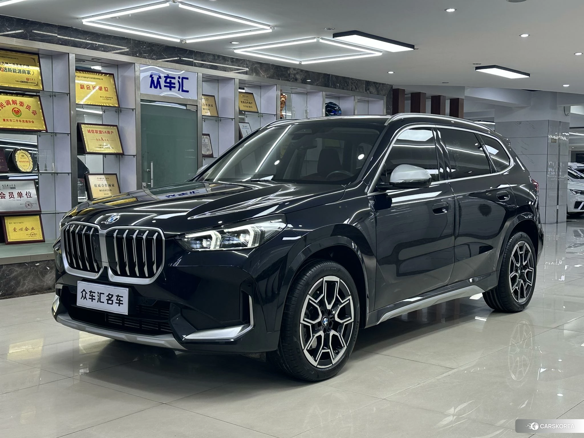 BMW X1 2023 Черный из Китая
