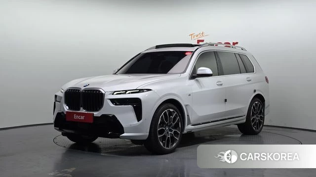 BMW X7 (G07) 2025 Белый из Кореи