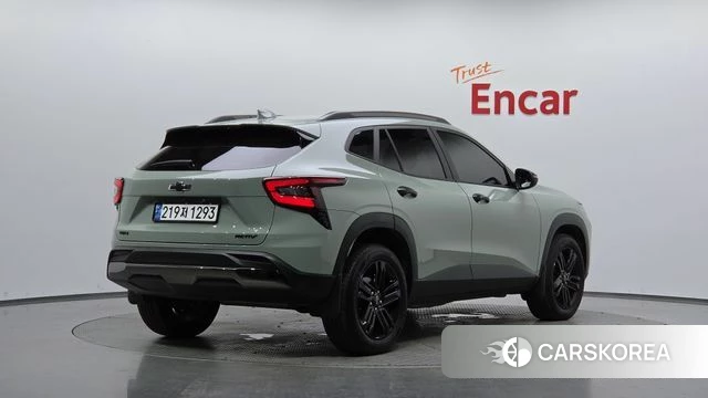 Chevrolet (GM Daewoo) Trax Crossover 2024 Зеленый из Кореи
