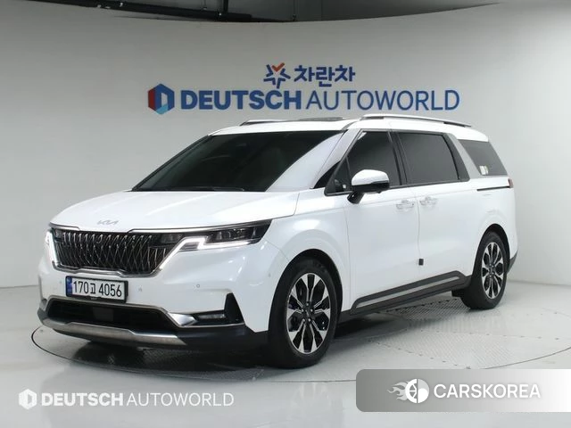 Kia Carnival 4th generation 2023 Белый из Кореи
