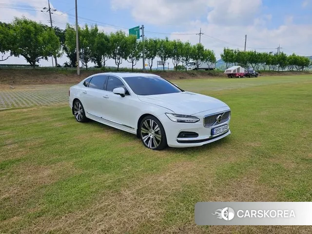 Volvo S90 2022 Белый из Кореи