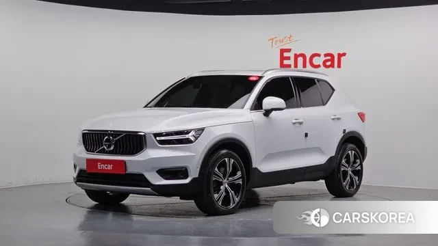 Volvo XC40 2021 Белый из Кореи