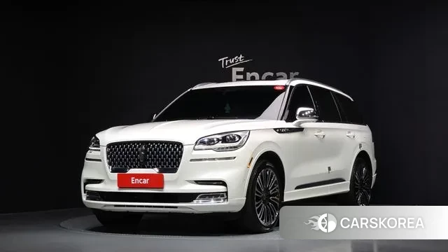 Lincoln Aviator 2nd generation 2022 Белый из Кореи