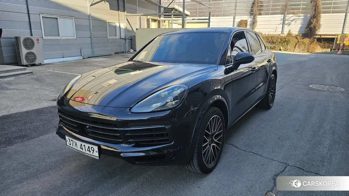 Porsche Cayenne (PO536) 2019 Черный из Кореи