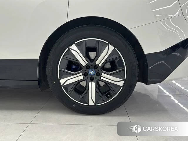 BMW iX 2022 Белый из Китая
