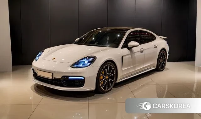 Porsche Panamera (971) 2019 Белый из Кореи