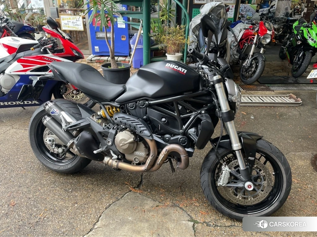 Проданный Ducati MONSTER 821 2015 из Японии