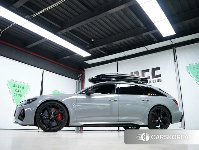 Audi RS 6 2021 Темно-серый из Китая
