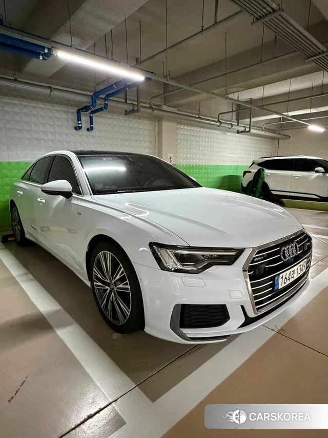 Audi A6 (C8) 2022 Белый из Кореи