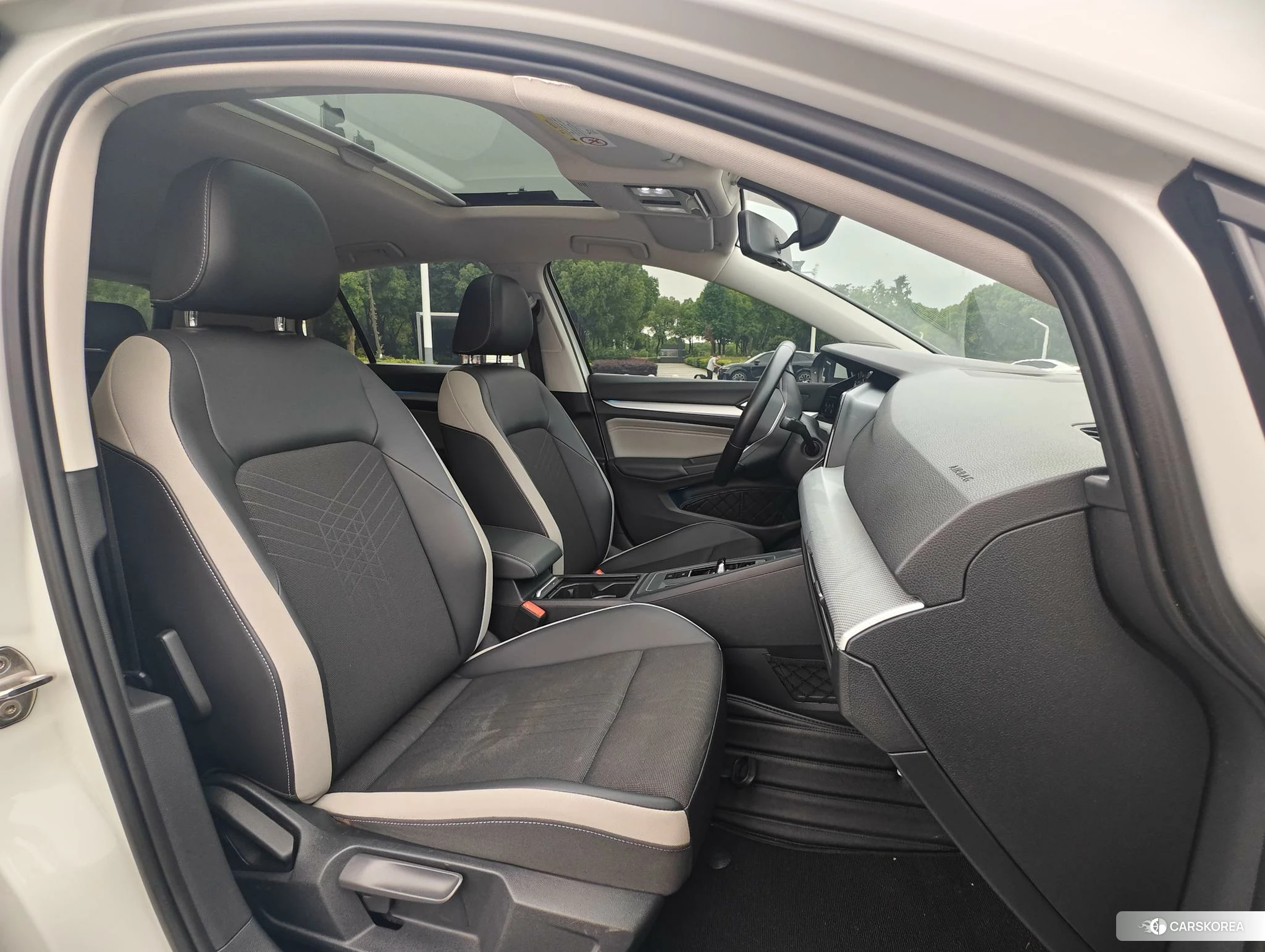 Volkswagen Golf 2020 Белый из Китая