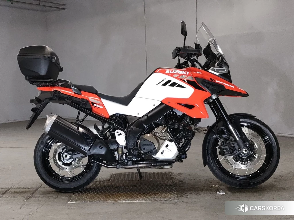 Проданный Suzuki V-STROM 1050XT 2020 из Японии