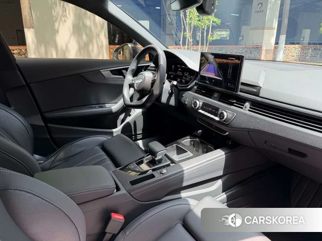 Audi A4L 2024 Белый из Китая