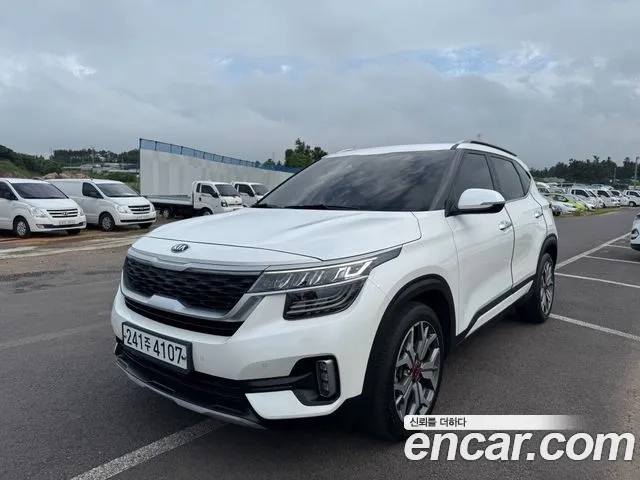Kia Seltos 2019 Белый из Кореи