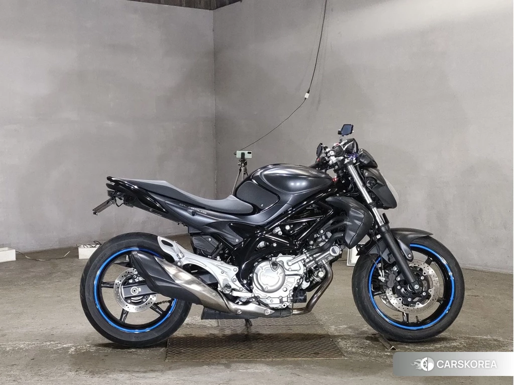 Проданный Suzuki GLADIUS 400 2013 из Японии