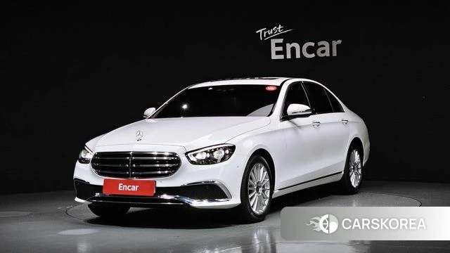 Mercedes-Benz E-Class W213 2021 Белый из Кореи
