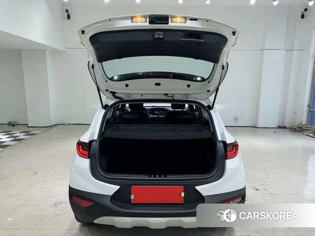 Kia Yi Ran 2022 Белый из Китая