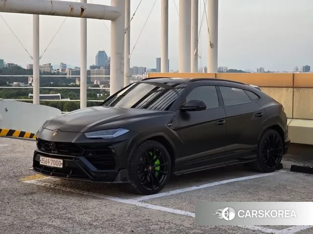 Lamborghini Urus 2020 Черный из Кореи