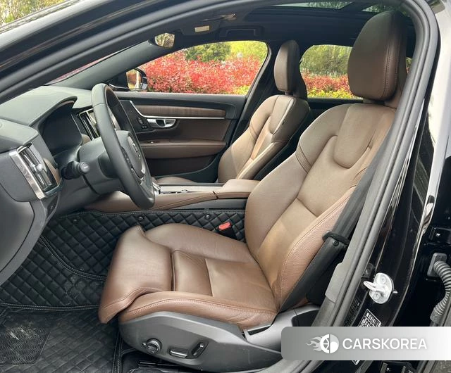 Volvo S90 2024 Черный из Китая