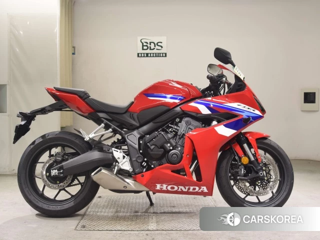 Honda CB650R E-CLUTCH 2026 из Японии
