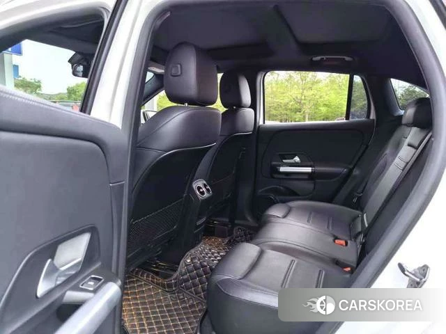 Mercedes-Benz GLA 2021 Белый из Китая
