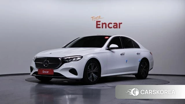 Mercedes-Benz E-Class W214 2024 Белый из Кореи