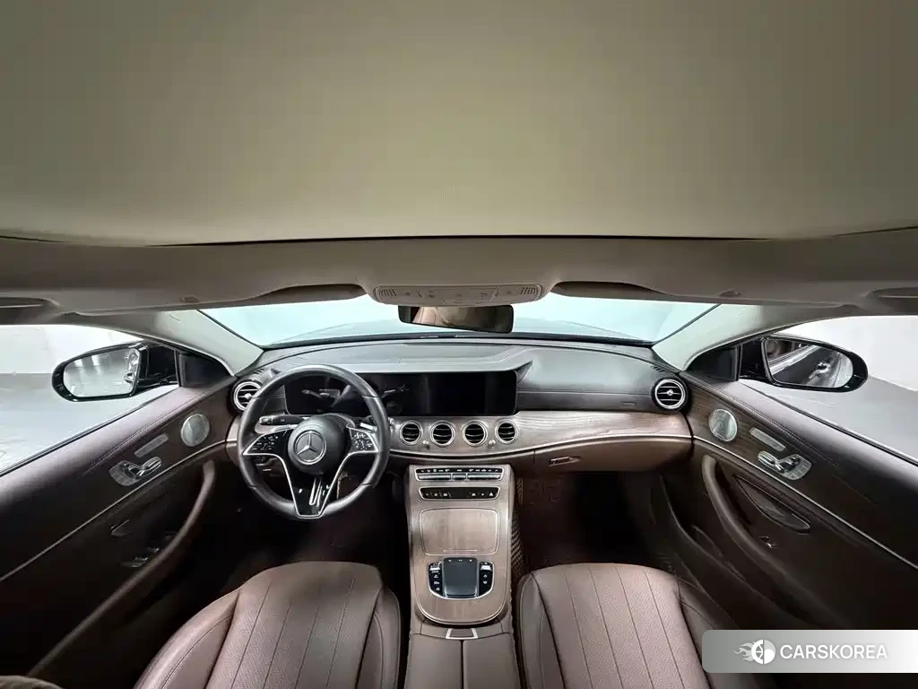 Mercedes-Benz E-Class 2023 Черный из Китая