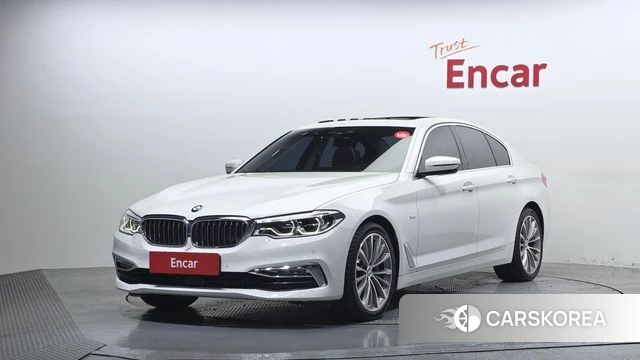 BMW 5 Series (G30) 2018 Белый из Кореи