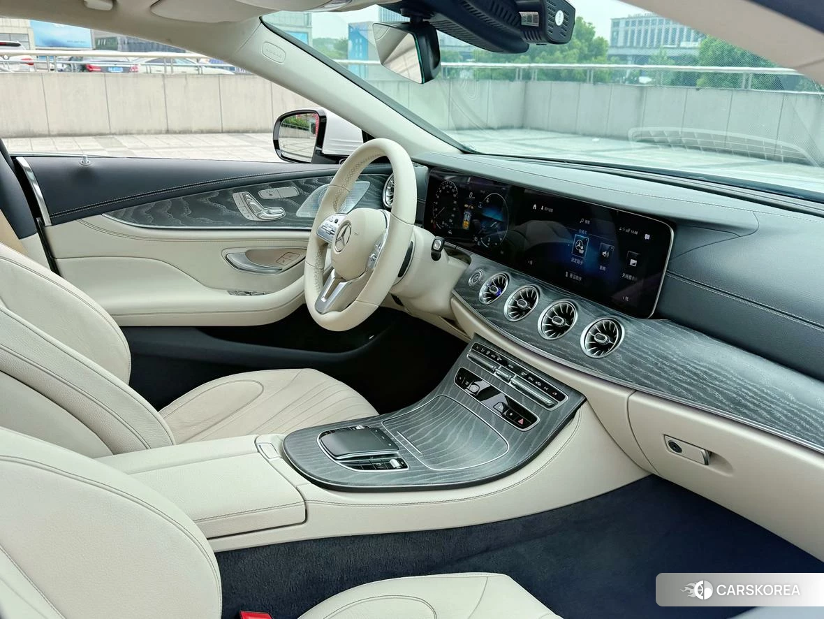 Mercedes-Benz CLS 2020 Белый из Китая