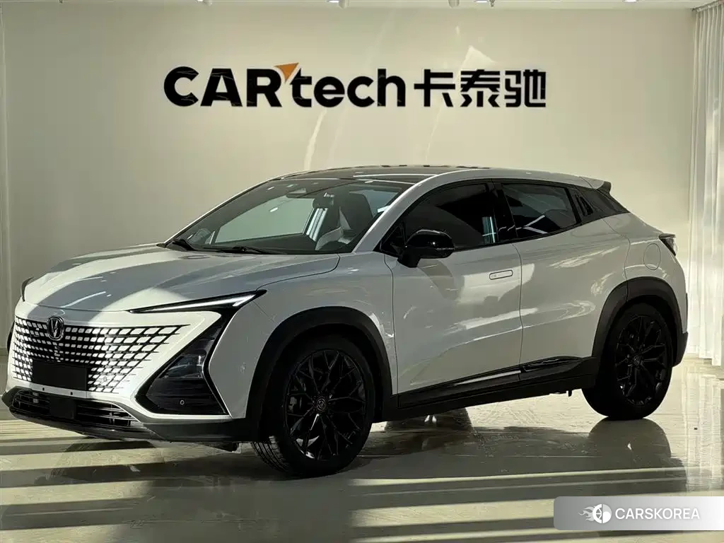 Chang'an UNI-T 2022 Белый из Китая